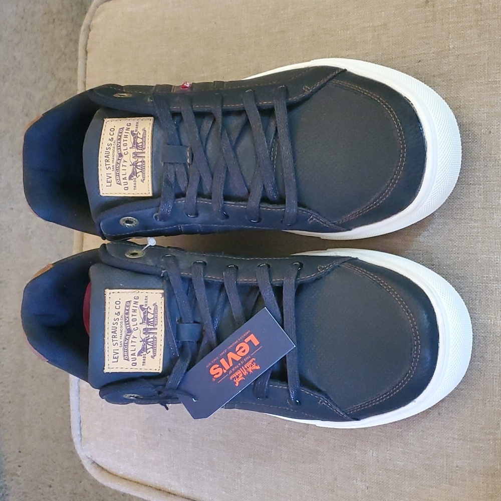 Size 13 Levi Shoes